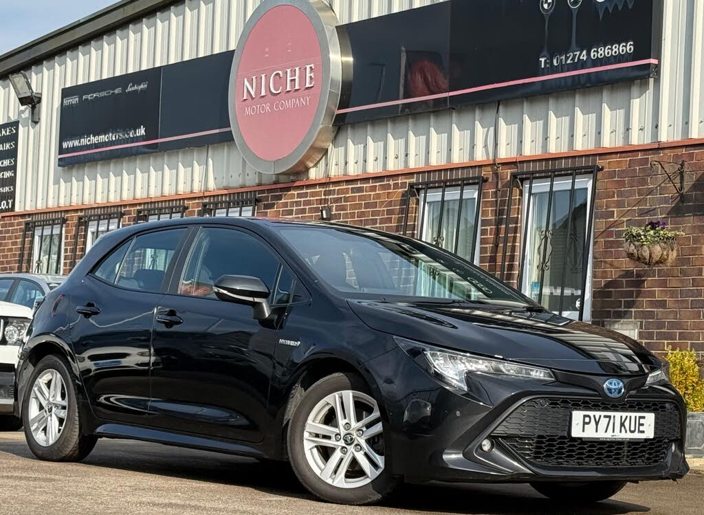 2022 Toyota Corolla 1.8 VVT-i Icon Tech (TRK) Hatchback 5d