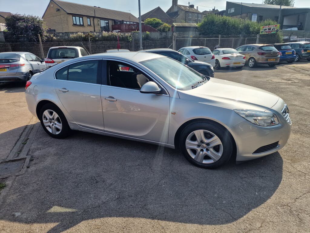 2009 Vauxhall Insignia 1.8 Exclusiv (Nav) Hatchback 5d