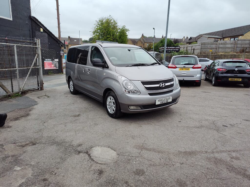 2012 Hyundai i800 2.5TD Style (136bhp)