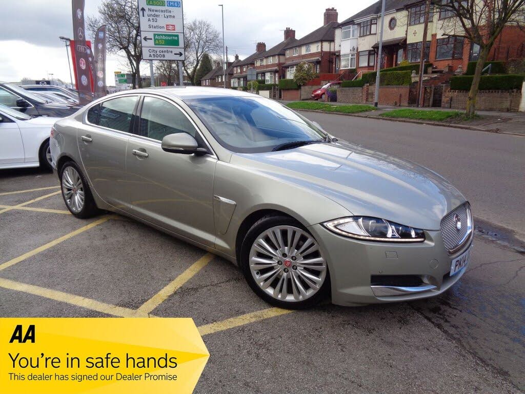 2014 Jaguar XF 2.2TD Portfolio (200ps) Saloon 4d