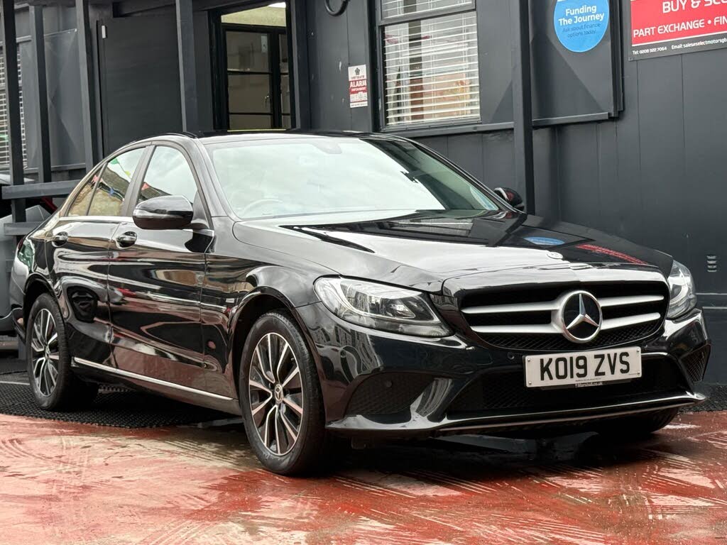 2019 Mercedes-Benz C-Class 2.0d C220d SE (s/s) Saloon 4d