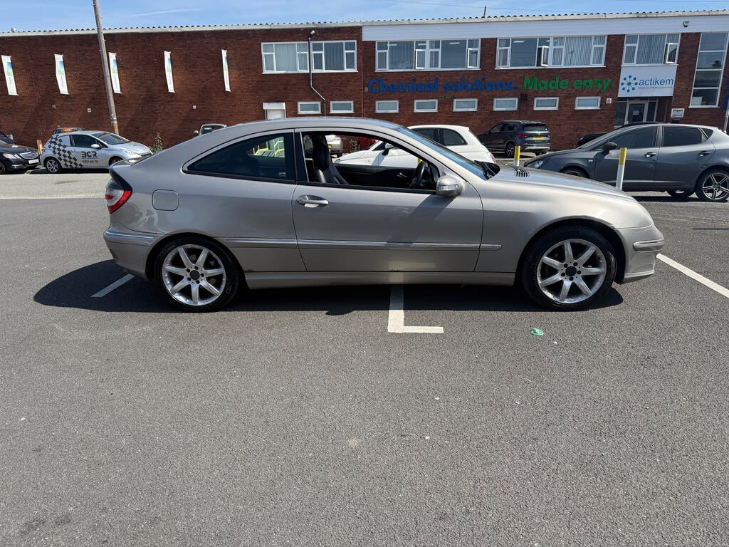 2007 Mercedes-Benz C-Class 1.8 C180 Kompressor SE Coupe 2d auto