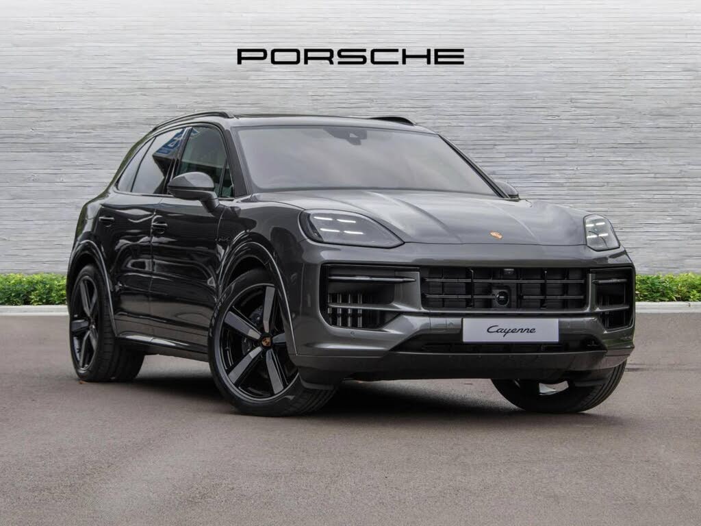 2025 Porsche Cayenne 3.0 V6 E-Hybrid (470ps) Station Wagon