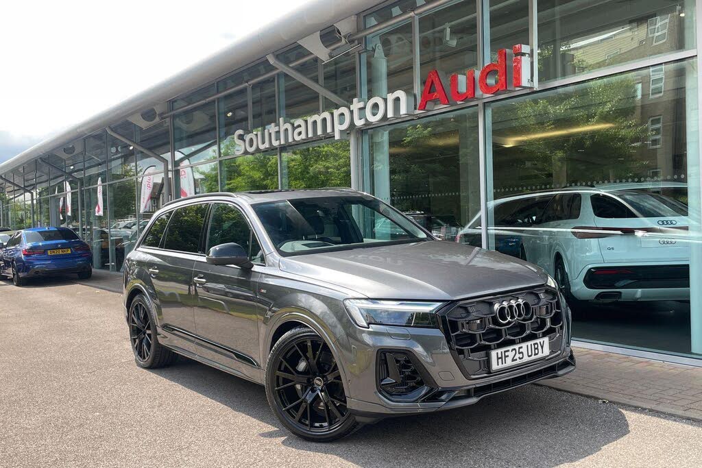 2025 Audi Q7 3.0 55 TFSI Black Edition