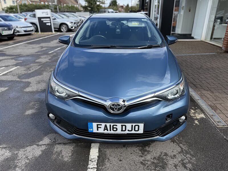 2016 Toyota Auris 1.2 Business Edition Hatchback