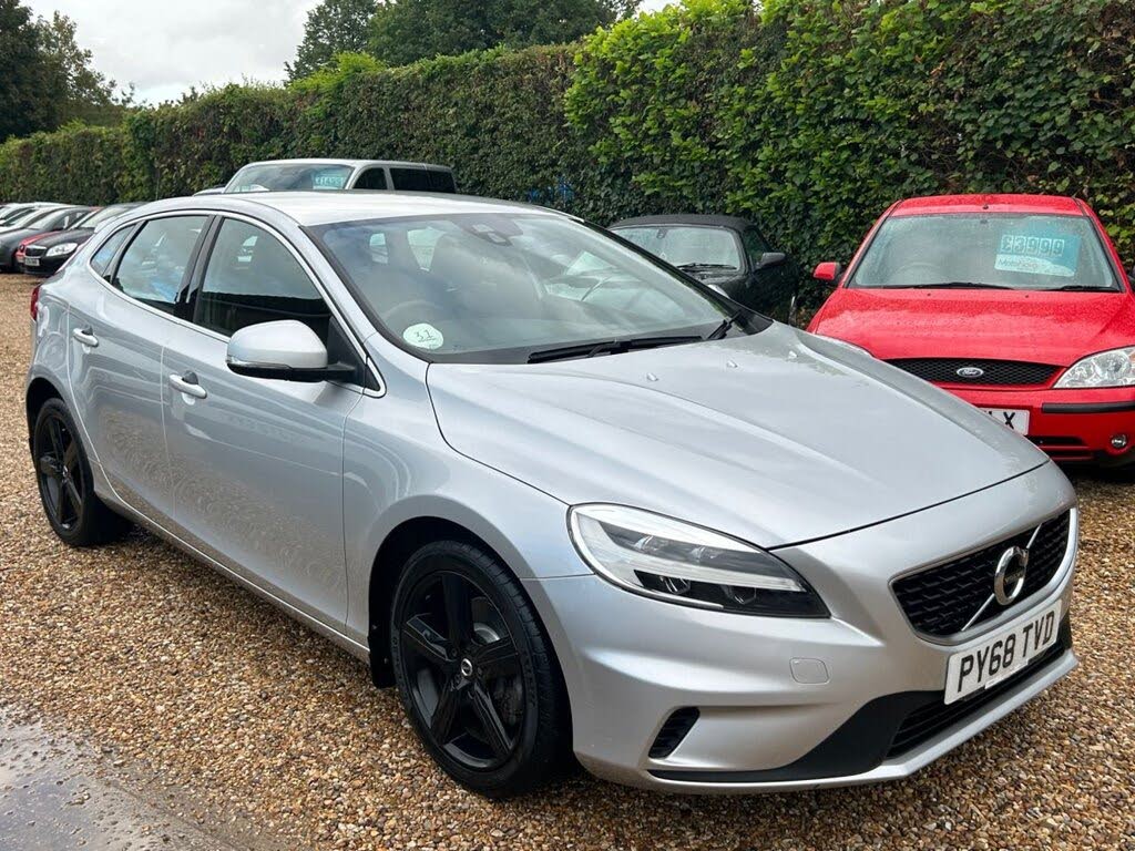 2019 Volvo V40 2.0 T2 R-Design Nav Plus
