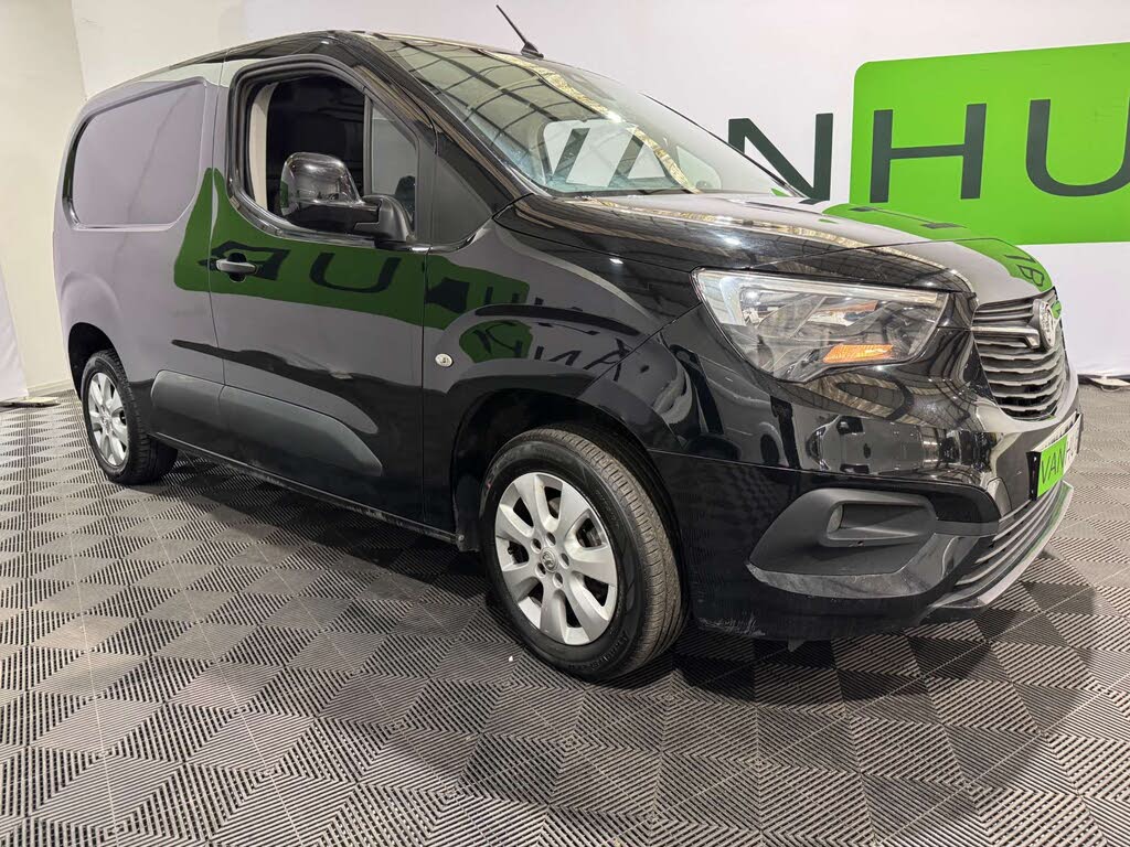 2021 Vauxhall Combo 1.5CDTi Griffin 2000