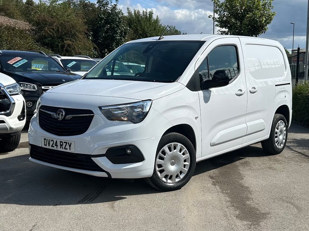 2024 Vauxhall Combo 1.5CDTi Pro 2300 (100PS)(Eu6d) Pro L1H1