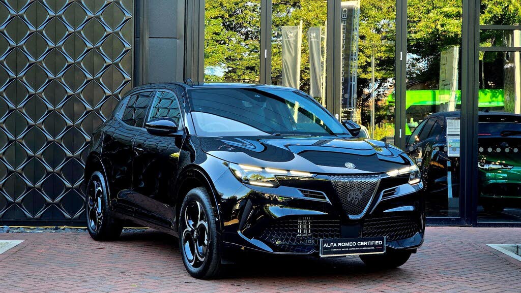 2025 Alfa Romeo Junior 1.2