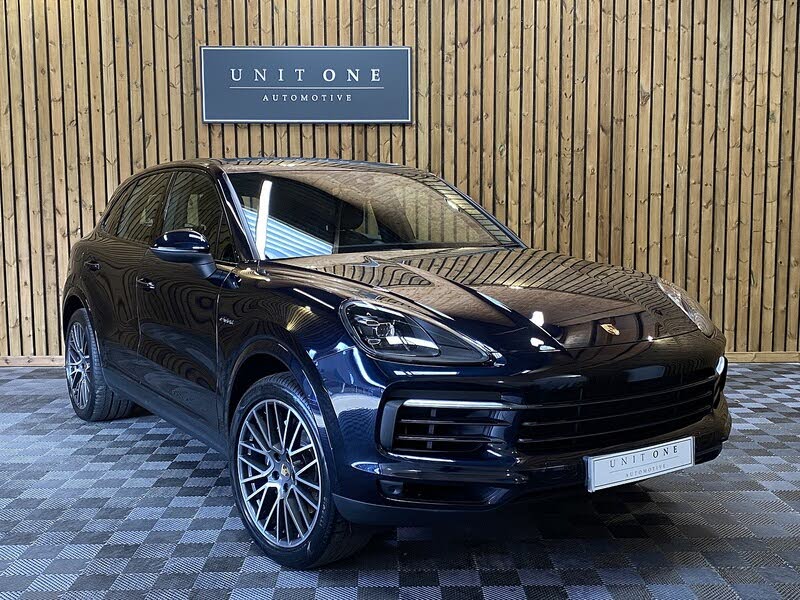 2022 Porsche Cayenne 3.0 V6 E-Hybrid Station Wagon