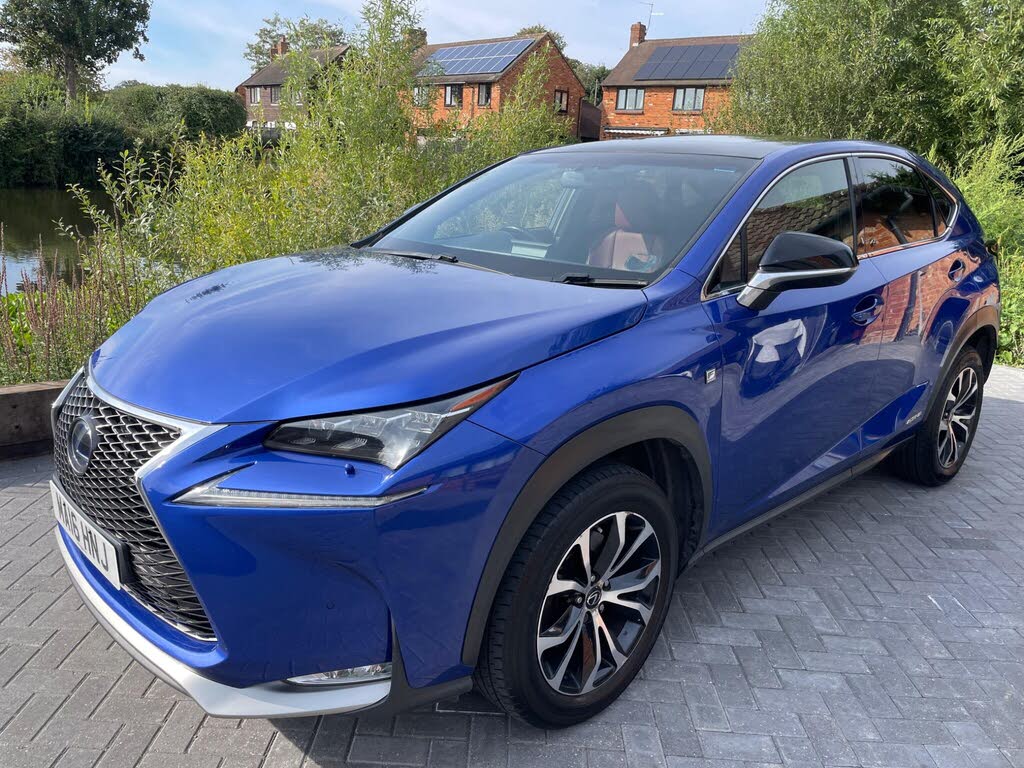 2016 Lexus NX 300h 2.5 F SPORT
