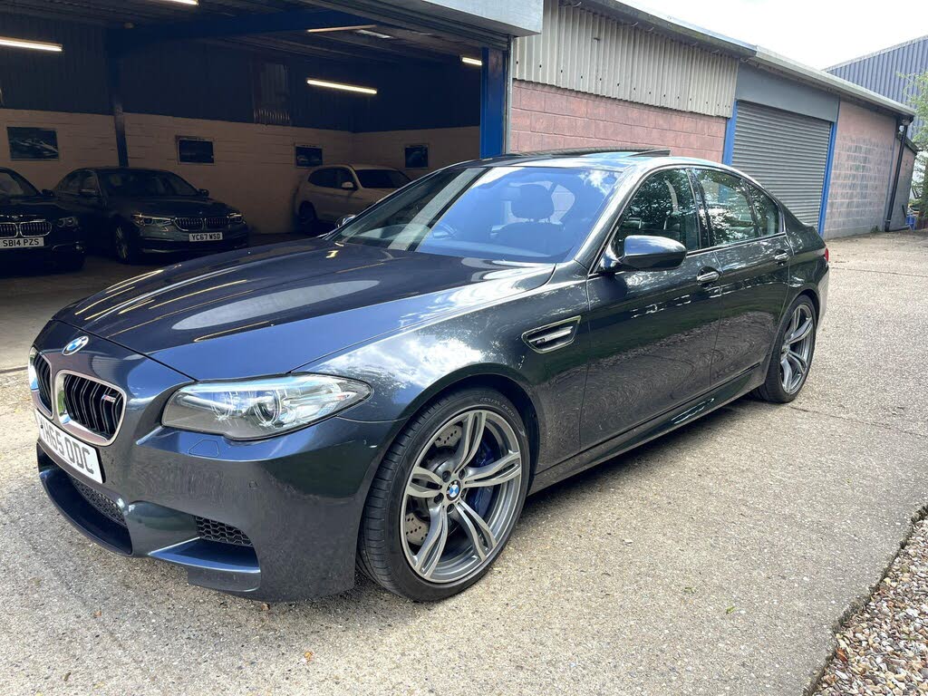 2015 BMW 5 Series 4.4 M5
