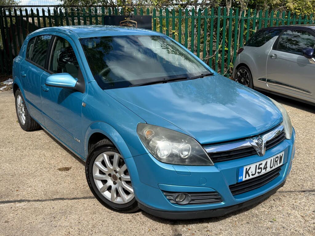 2004 Vauxhall Astra 1.6 Design Hatchback