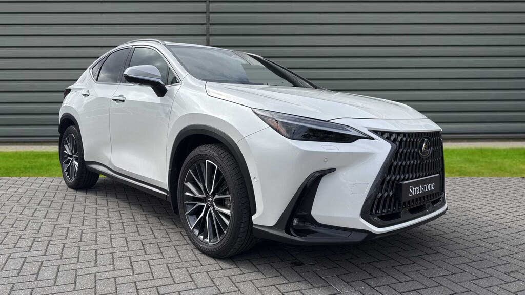 2022 Lexus NX 450h+ 2.5 Takumi-k