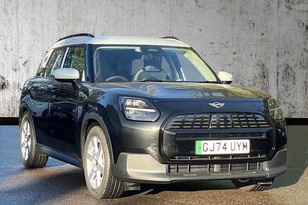 2024 MINI Mini Countryman E Cooper E Classic