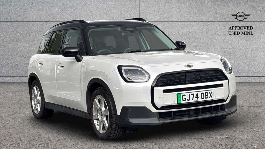 2024 MINI Mini Countryman E Cooper E Classic