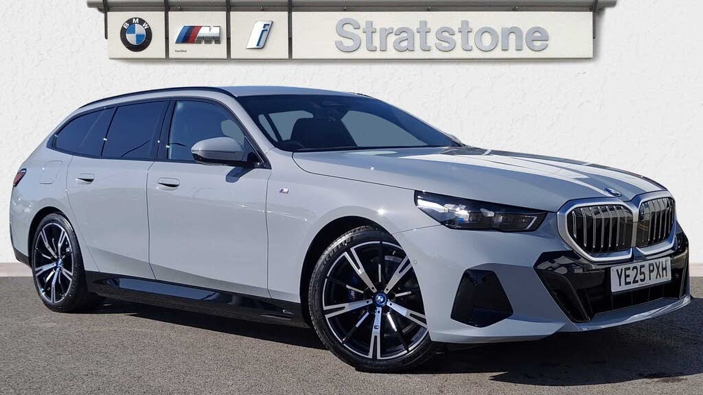 2025 BMW 5 Series 2.0 530e M Sport Touring 5d