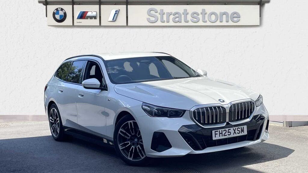 2025 BMW 5 Series 2.0 530e M Sport Touring 5d