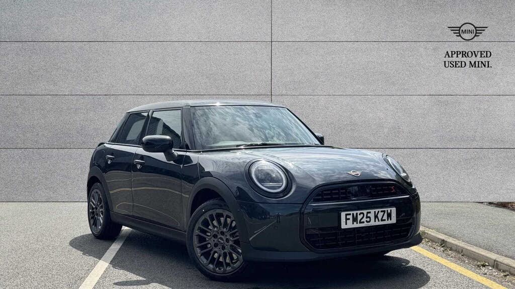 2025 MINI Mini 2.0 Cooper S Classic (201bhp) Hatchback 5d Auto