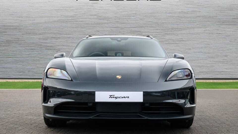 2025 Porsche Taycan E Sport Turismo (408ps)