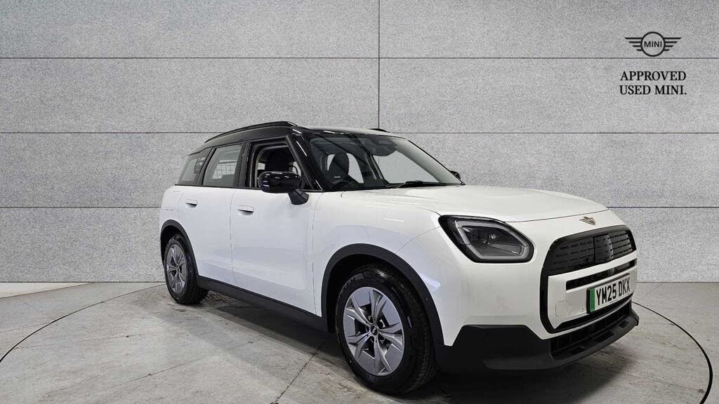 2025 MINI Mini Countryman E Cooper E Classic