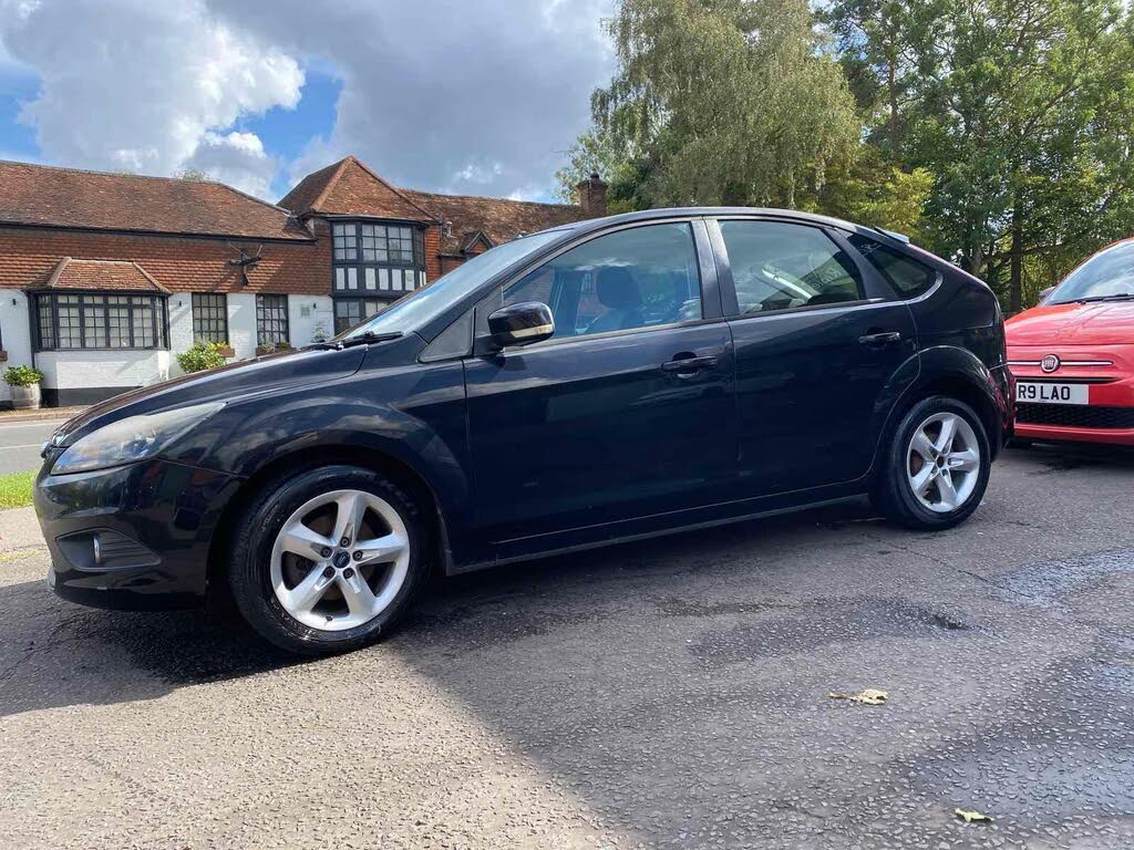 2011 Ford Focus 1.8 Zetec Hatchback 5d