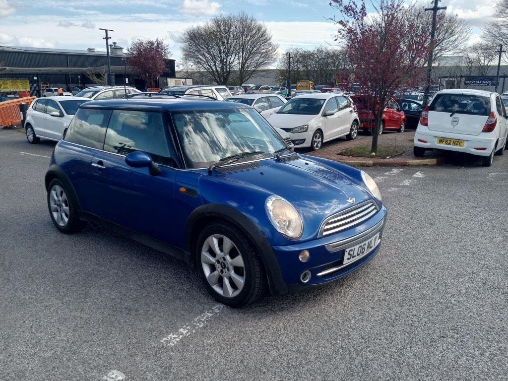 2006 MINI Mini 1.6 Cooper (116bhp) Hatchback 3d