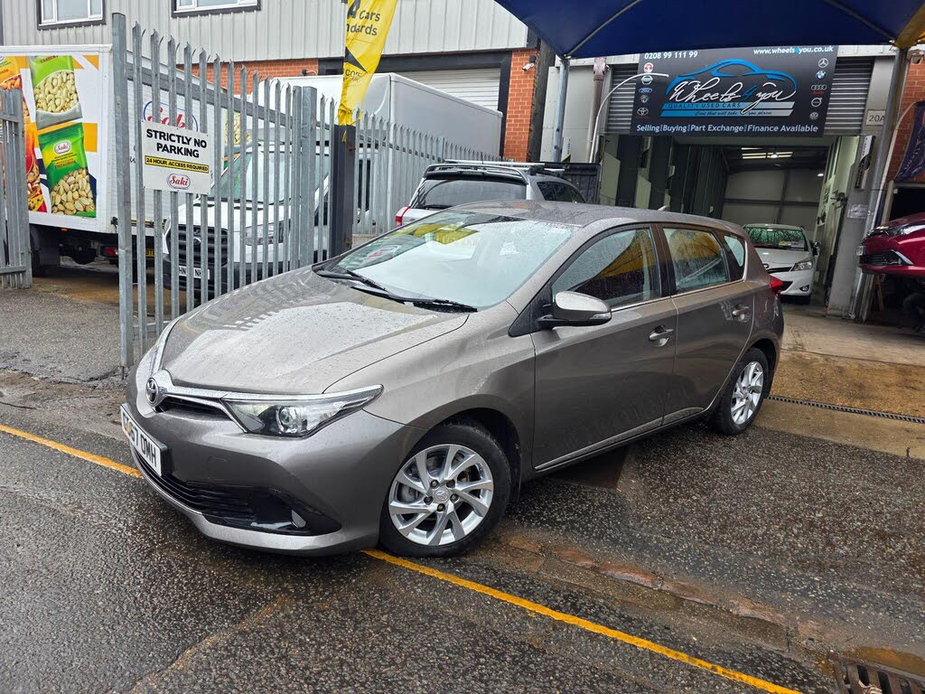 2018 Toyota Auris 1.2T Business Edition (TSS) Hatchback