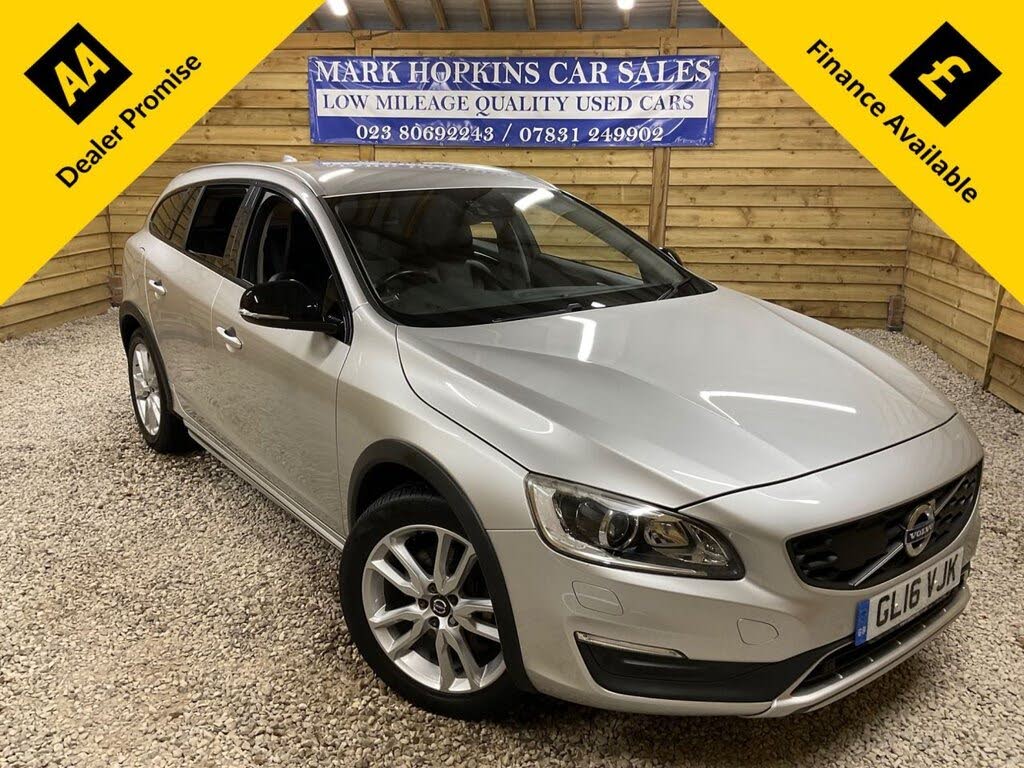 2016 Volvo V60 2.4TD D4 Cross Country Lux