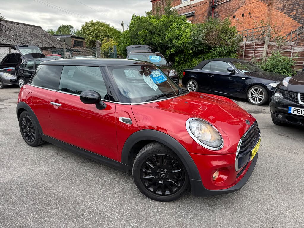 2016 MINI Mini 1.5 Cooper (s/s) Hatchback 3d