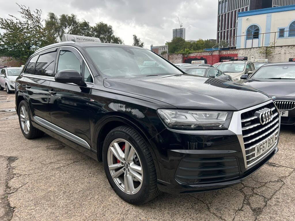 2017 Audi Q7 3.0TDI quattro S Line (272ps)