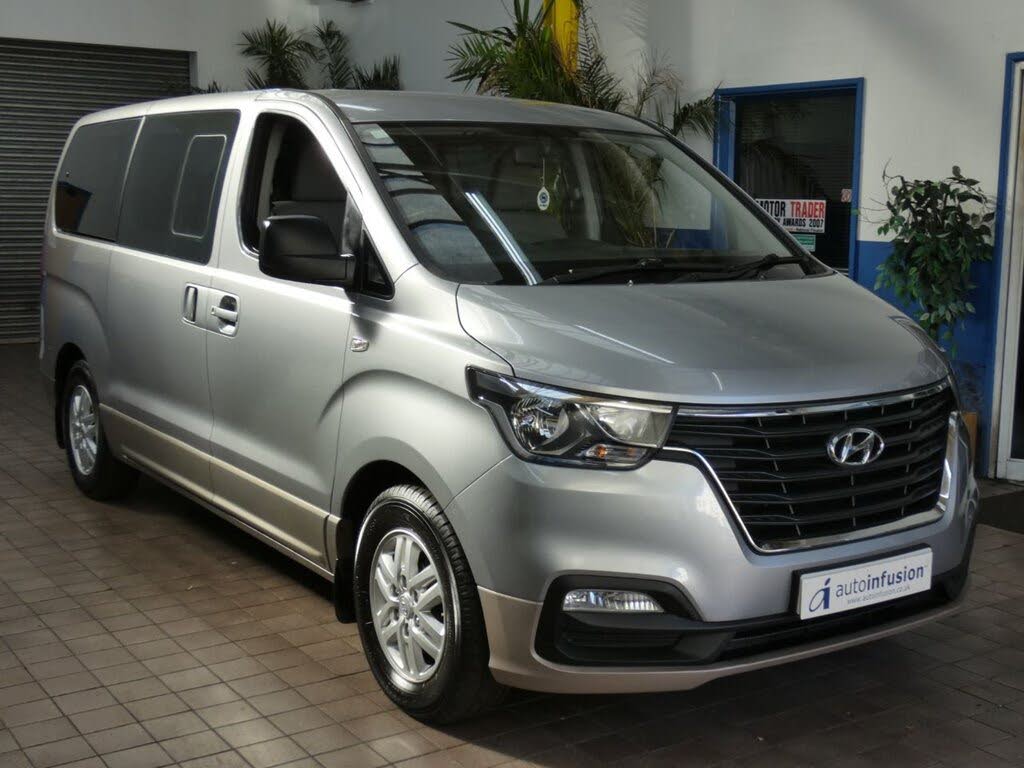 2019 Hyundai i800 2.5CRDi SE (136ps)