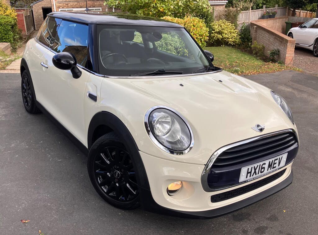 2016 MINI Mini 1.5 Cooper (s/s) Hatchback 3d
