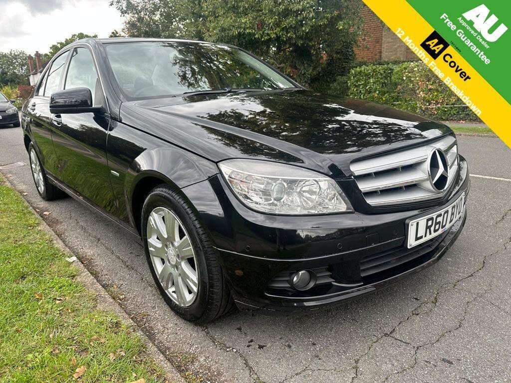 2010 Mercedes-Benz C-Class 1.8 C180 CGI Executive SE (156bhp) BlueEFFICIENCY Saloon 4d Auto