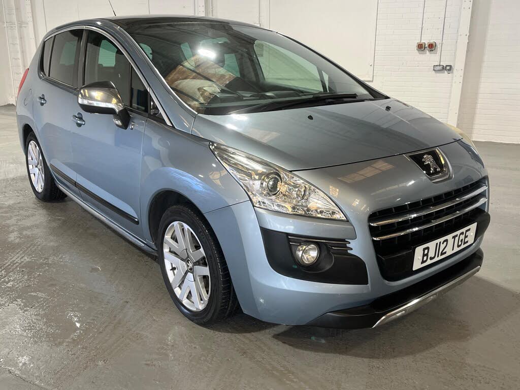 2012 Peugeot 3008 Crossover 2.0e-HDi Hybrid4