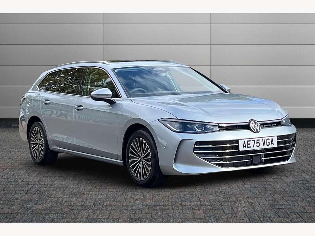 2025 Volkswagen Passat 1.5 TSI Elegance (204ps)