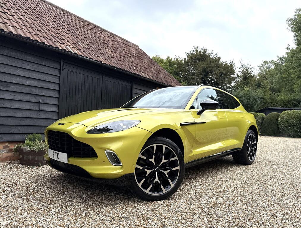 2022 Aston Martin DBX 4.0 V8
