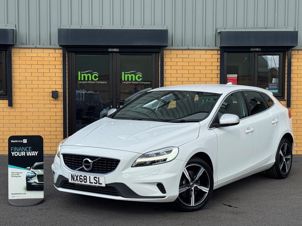 2019 Volvo V40 2.0 T2 R-Design