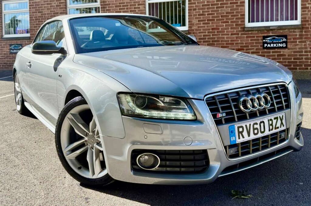 2010 Audi S5 3.0 quattro 333PS Convertible 2d