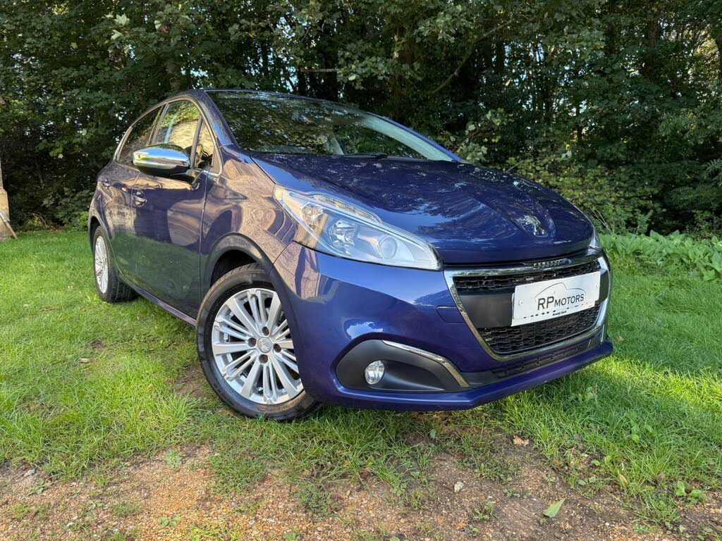 2017 Peugeot 208 1.2 PureTech Allure (82bhp) 5d