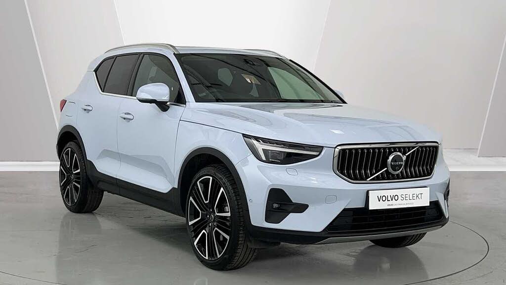 2024 Volvo XC40 2.0 B3 Ultra (Bright