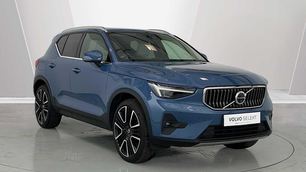 2024 Volvo XC40 2.0 B3 Ultra (Bright