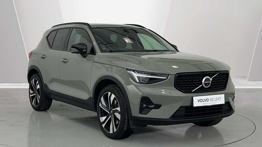 2025 Volvo XC40 2.0 B4 Ultra (Bright