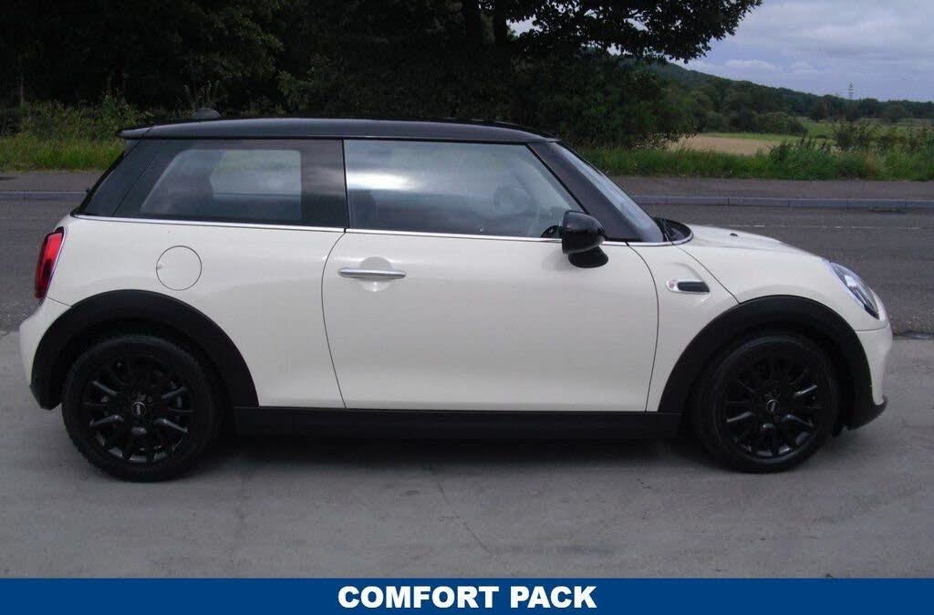 2019 MINI Mini 1.5 Cooper Classic Hatchback 3d
