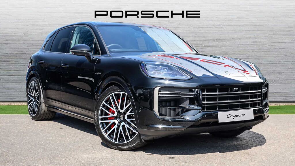 2025 Porsche Cayenne 4.0 V8 Turbo E- Hybrid Station Wagon