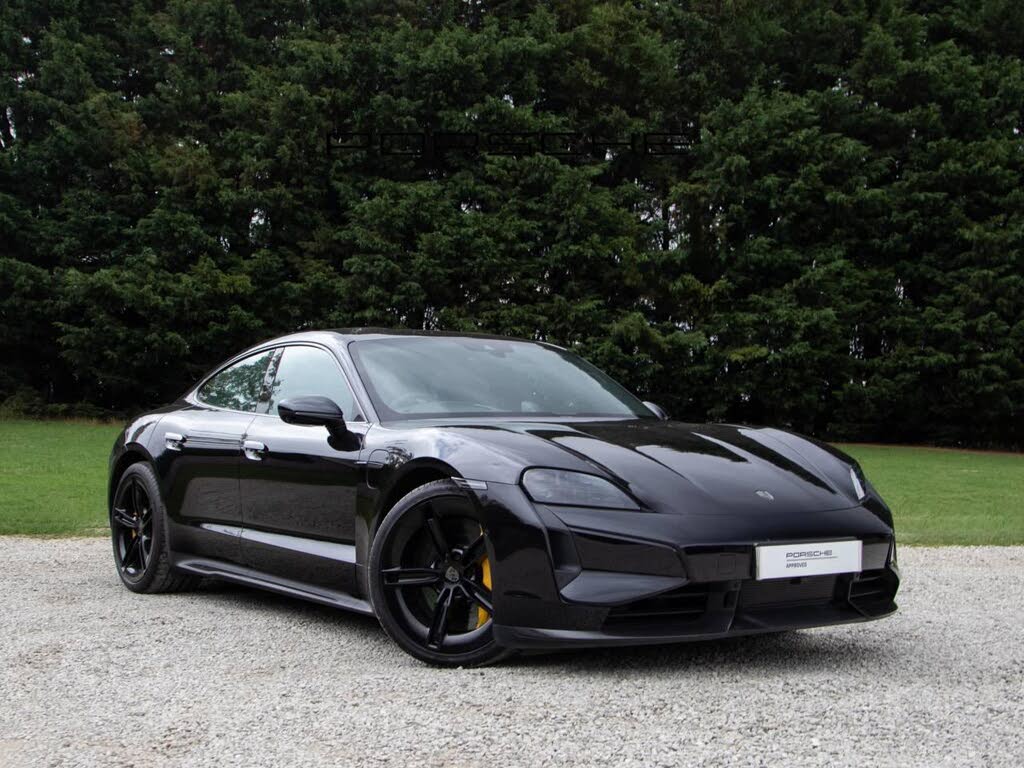 2024 Porsche Taycan E Turbo S (952ps)