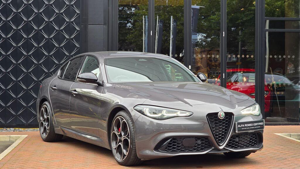 2025 Alfa Romeo Giulia 2.0 Veloce