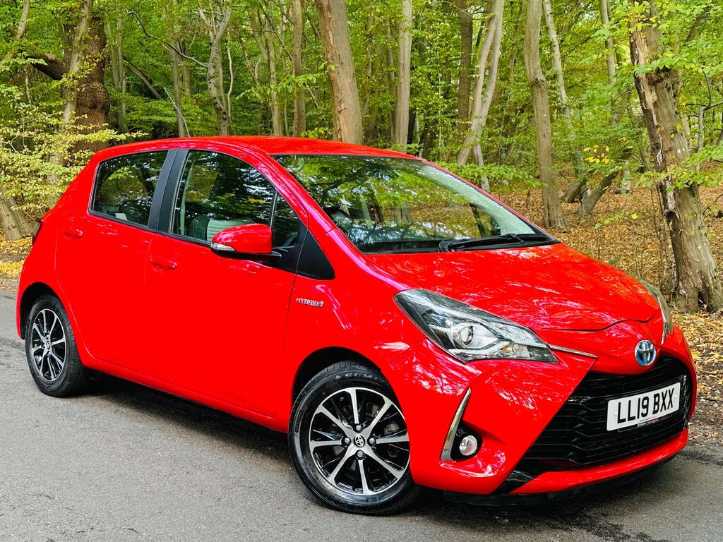 2019 Toyota Yaris 1.5 VVT-i Icon Tech (98bhp) Hybrid 1497cc E-CVT