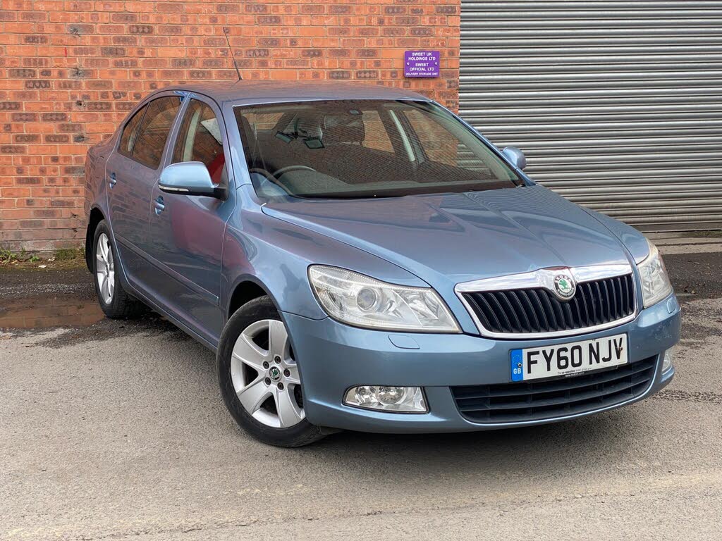 2010 Skoda Octavia 2.0TD Elegance CR (140bhp) Hatchback