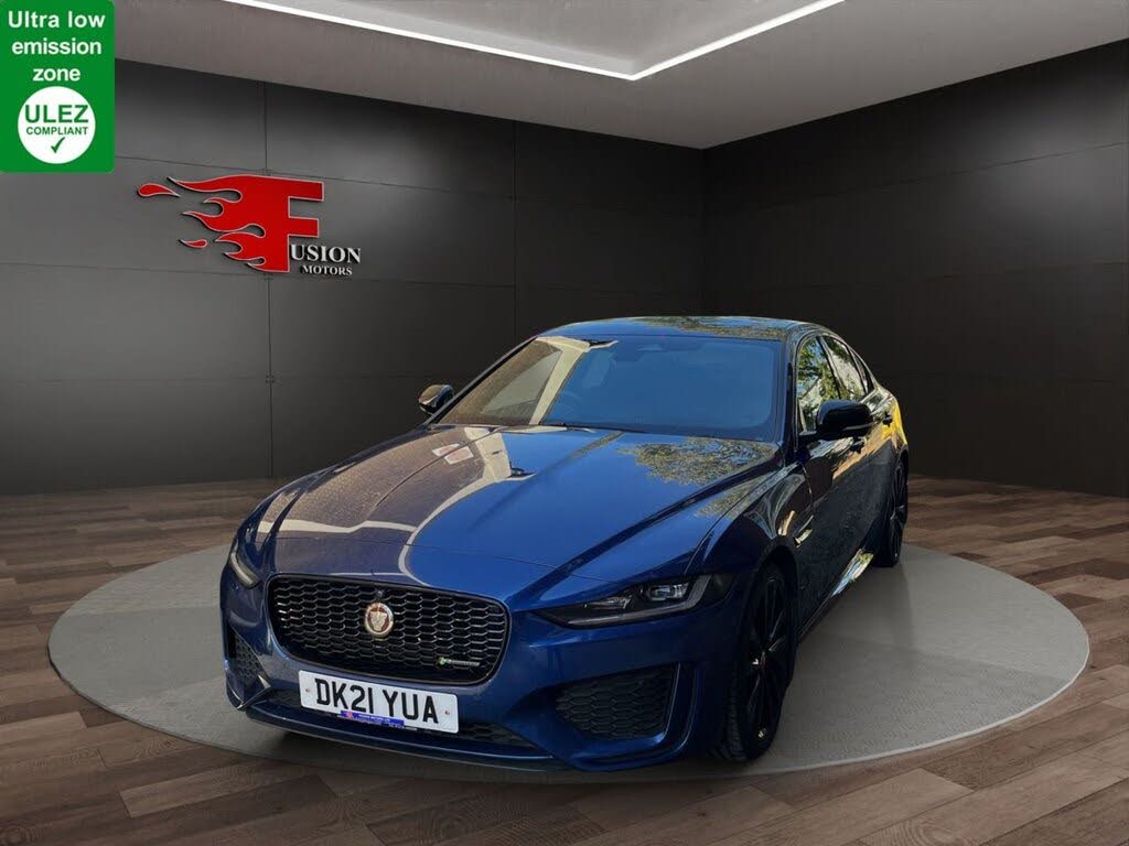 2021 Jaguar XE 2.0 D200 R-Dynamic Black